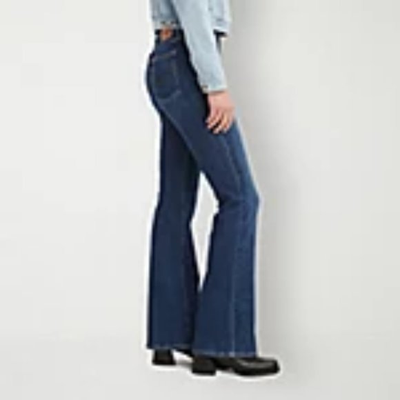 Levi's® Women's 726 High Rise Flare Jean - Picture 3 of 4